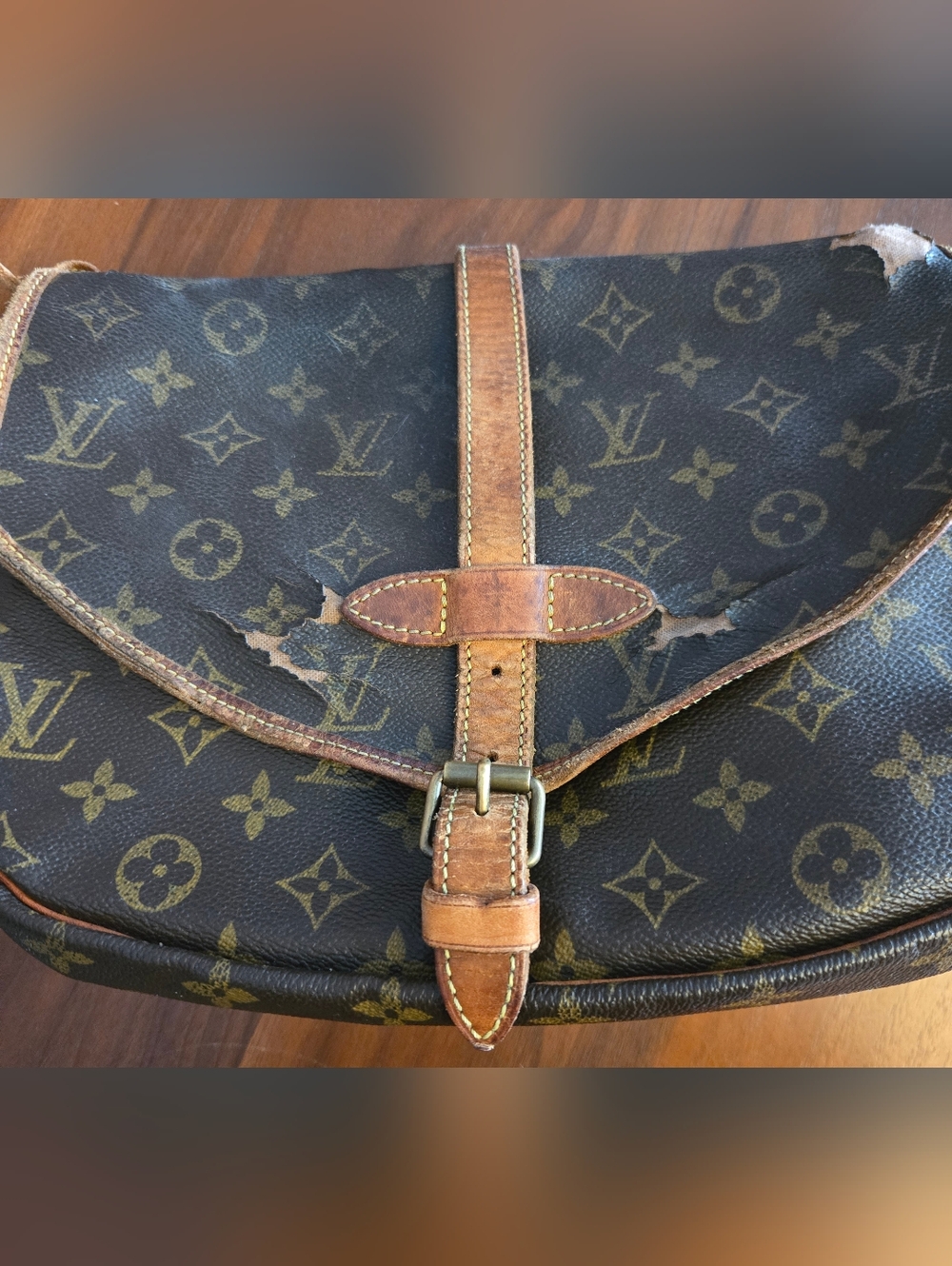 Authentic Vintage Louis Vuitton Saumur 30 Bag. Well- Loved.